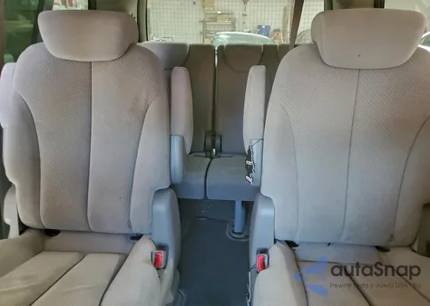 2008 Hyundai Entourage Gls from USA, damaged, VIN KNDMC233386053665